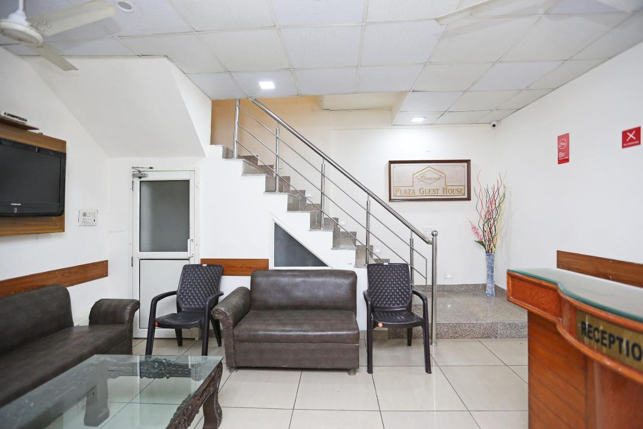 פארידבד Oyo Flagship 9554 Hotel Grand Plaza מראה חיצוני תמונה